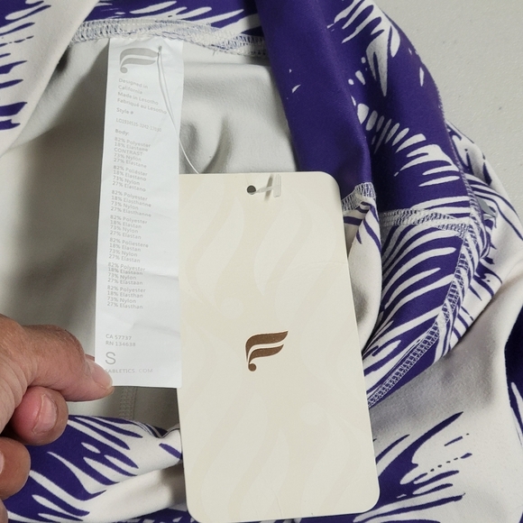 Flabletics NWT
Pure-luxe Oasis High-Waisted Leggins  Tropical Palm. - Picture 10 of 13